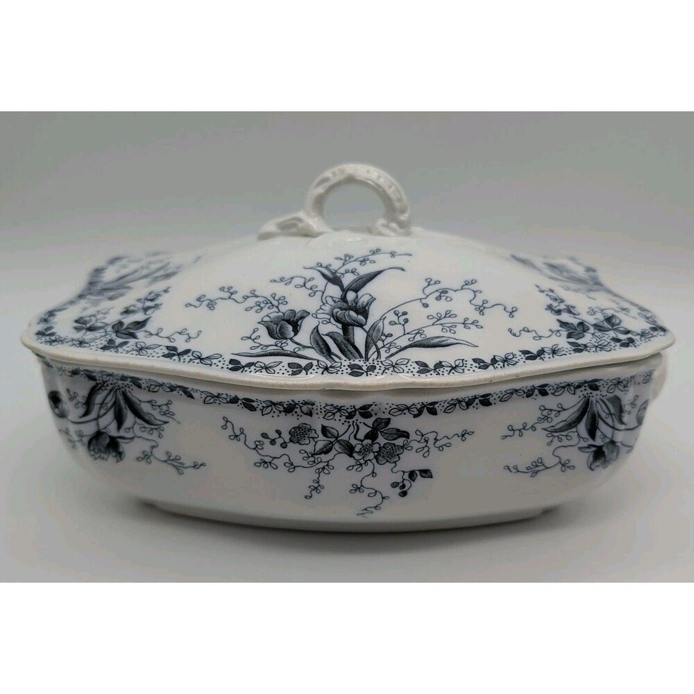 Alfred Meakin Westmeath Lidded Tureen Covered Casserole Floral Blue White CRACK